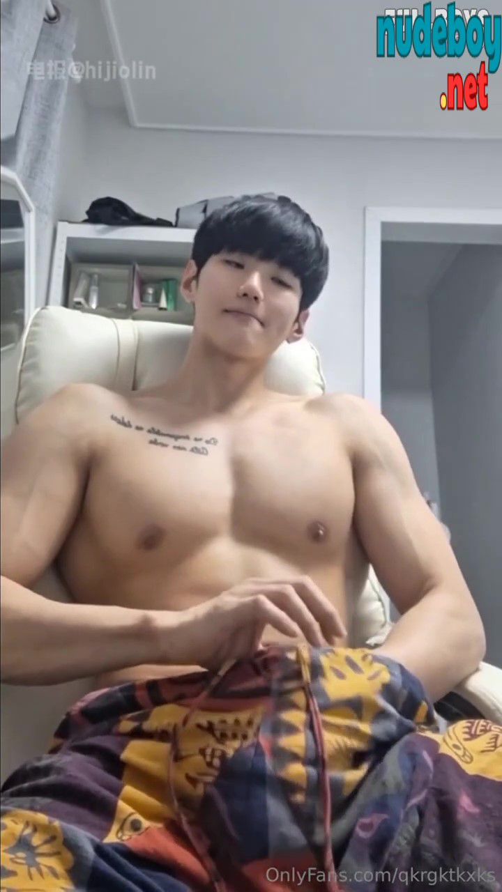 teetw_x porn - Korean handsome muscle masturbation