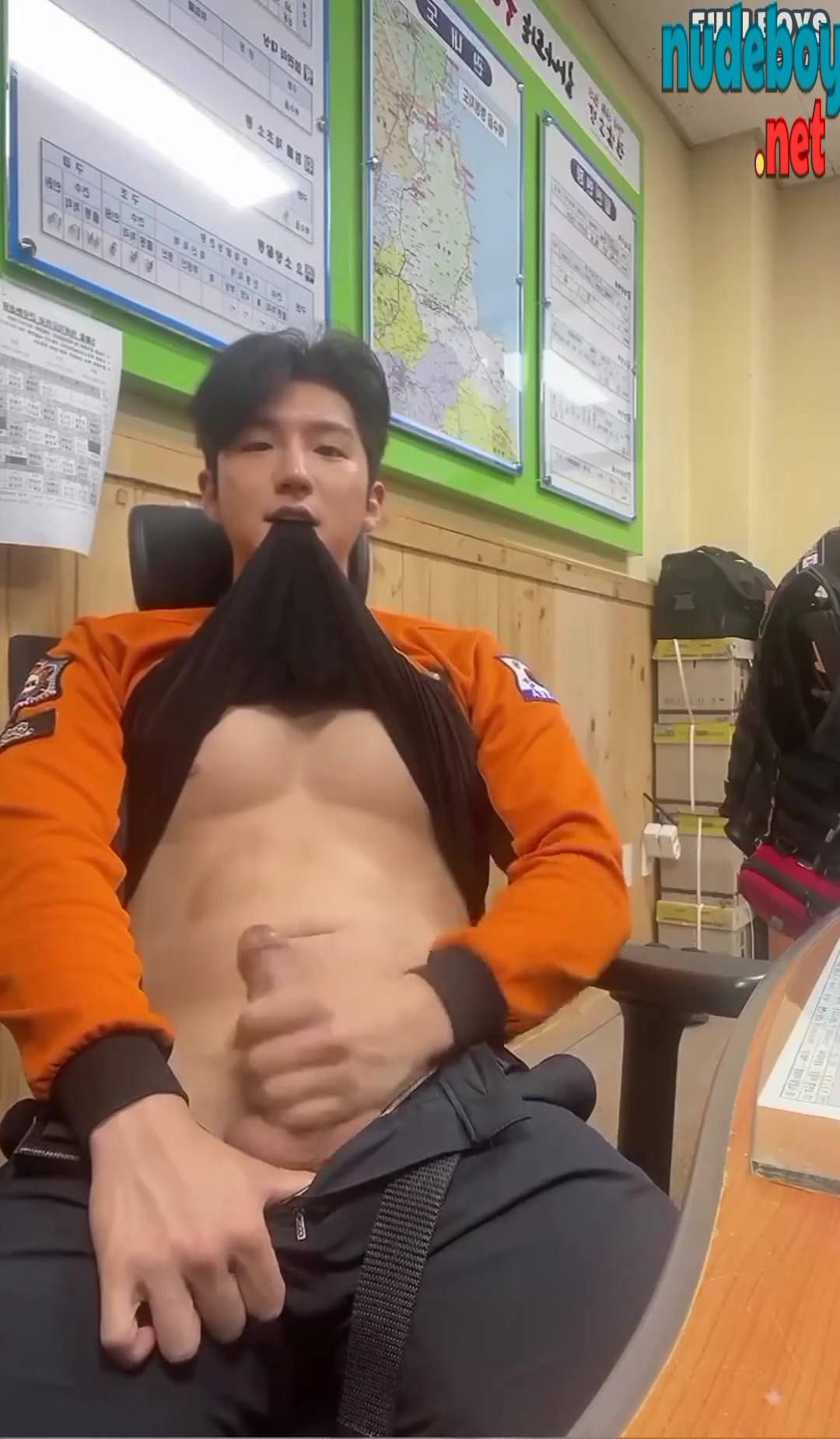 leslie bevis nude - Handsome Korean Muscles - Masturbate Outdoors